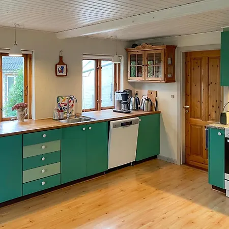 度假居 3 Bedroom Gorgeous In Soby Aero *