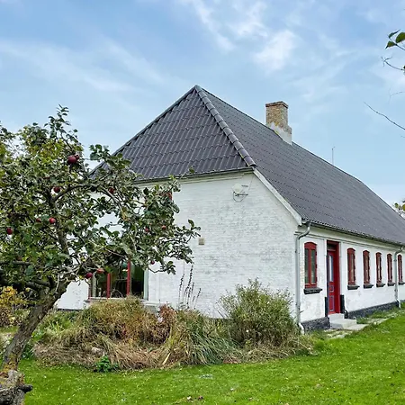 度假居 3 Bedroom Gorgeous In Soby Aero *